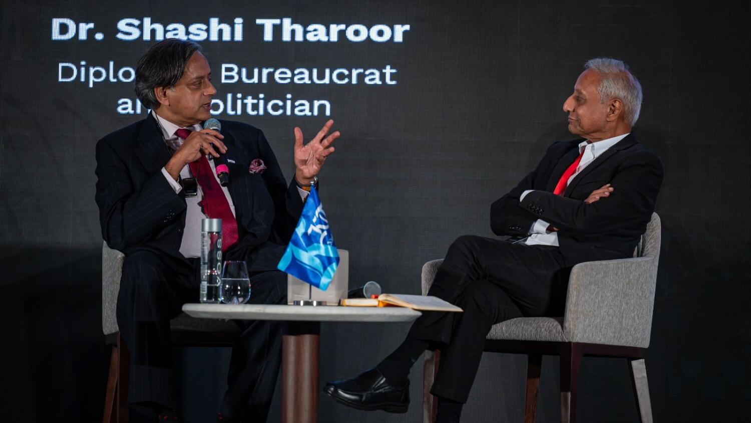 Ravi Dhariwal in conversation with Dr Shashi Tharoor at i3. The musings of two intellectuals on innovation sparked inspiration among the attendees for half an hour.